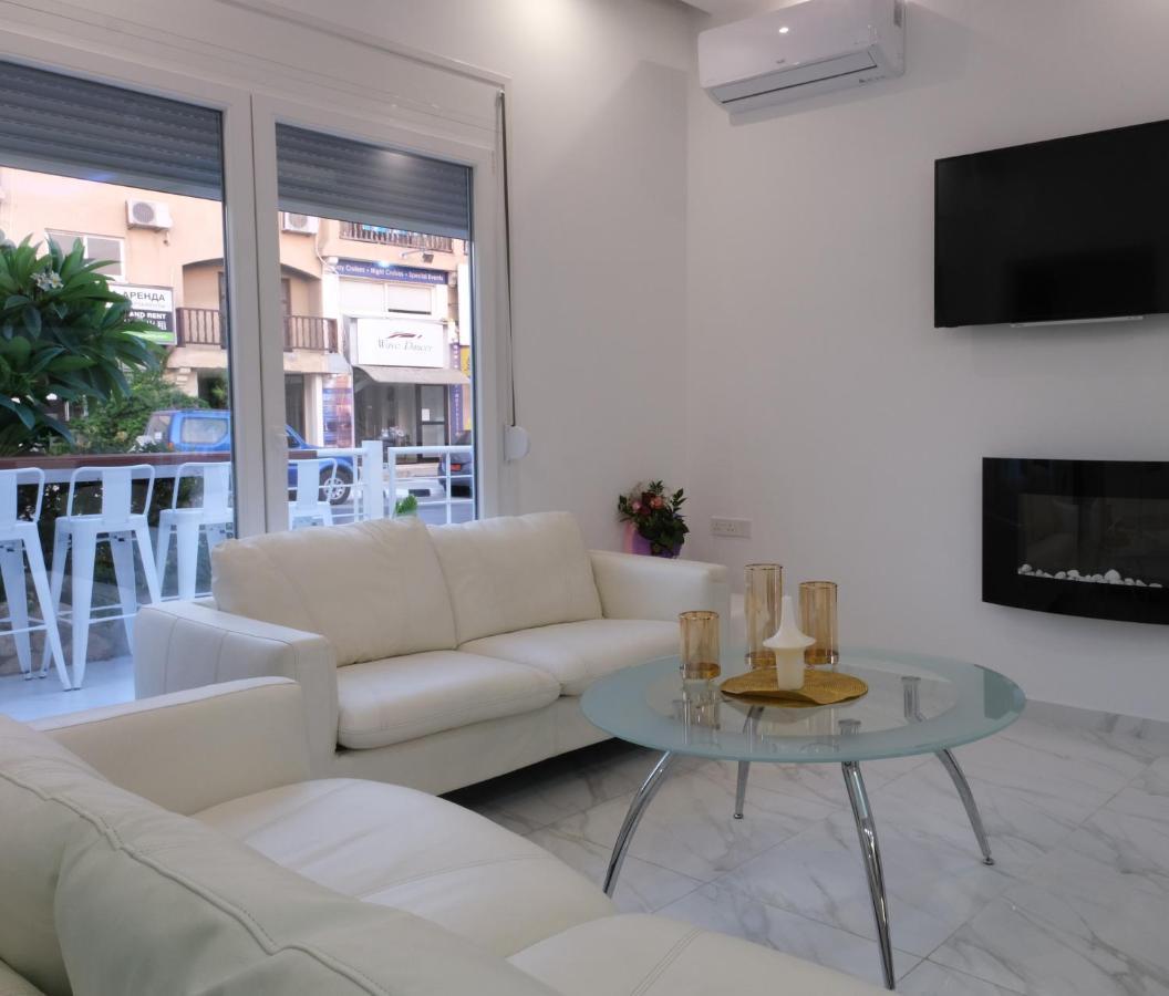 Luxury Fani House Next To Harbor Area With Jacuzzi Apartamento Pafos Exterior foto